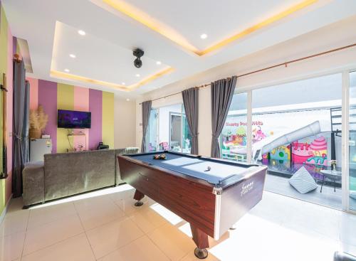 Sunday Villa Green Shawty Pattaya - image 5