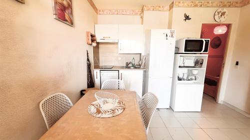 kuhinja, Résidence avec piscines, les 3 Rivières - Palmazur Vacances (Residence avec piscines, les 3 Rivieres - Palmazur Vacances) in Mandelieu-la-Napoule Center