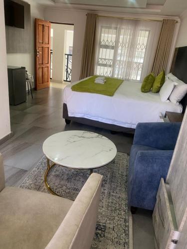 Hotel El Infinito - Kempton Park