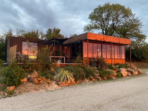 Holiday House with Panoramic View & Nordic Bath in Hautefort