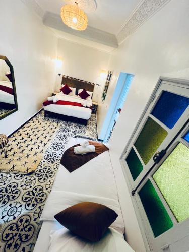 room detail thumbnail 1