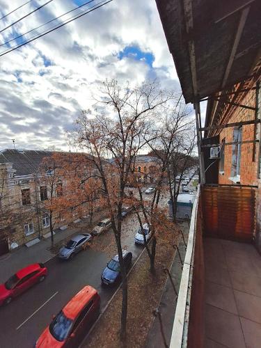 2 кімнатна Квартира подобово у центрі Полтави біля театру Гоголя з власною парковкою Документи для в in Poltava
