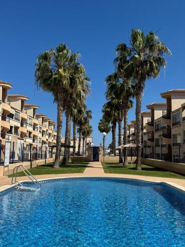 Traditional Ground Floor Apt in Punta Prima R537