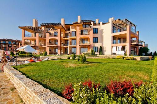 Kaliarkia Resort "San Paolo" in คาวาร์นา