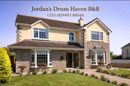 Exterior view of Jordan's Drum Haven B&B, Knock