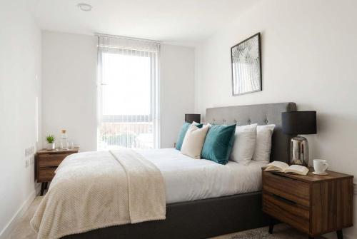 Beautiful 2 Bed Apartment in a Converted Mill, Leeds (Foto 9)