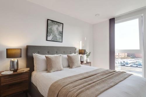 Beautiful 2 Bed Apartment in a Converted Mill, Leeds (Foto 8)