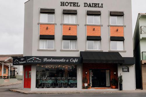Sissepääs, Hotel Daieli in Otacilio Costa