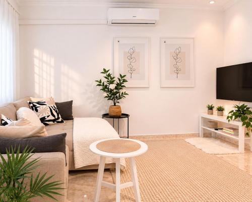 Your charming home in La Siesta - image 4