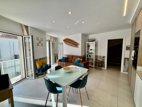 Hyper Centre, Beach 80m, Parking Available, Air Conditioning - Nazaré