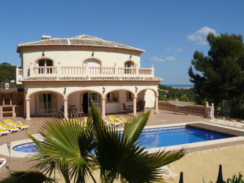 Villa Flor - Lovely 6 persons villa in Javea, close to amenities