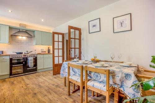 Facilities, 3 Bed in Studland oc-o42812 in Studland