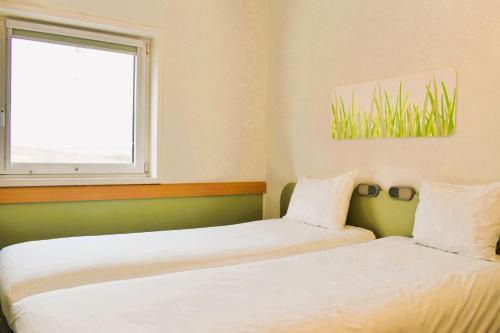 ibis Budget Luxembourg Sud Room Type - Double room with 2 single beds