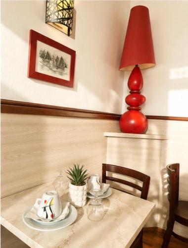 Hotel Alexandra Centre Ville-Nausicaa in บูลอญ-ซูร์-แมร์