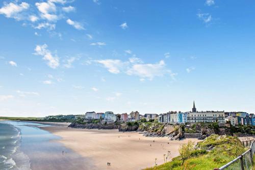 Oprema, 2 Bed in Tenby oc-fb186 in New Hedges