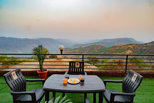 المرافق, Devanand Villa 5BHK Mahabaleshwar in Moleshwar