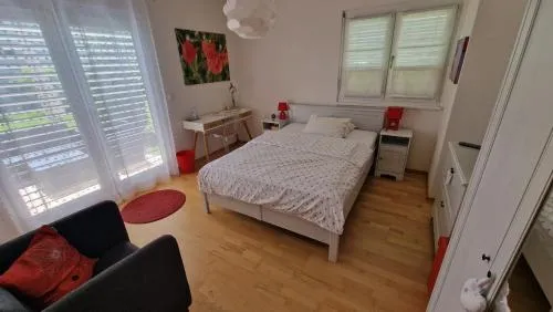 BnB "Les Coquelicots" in Mies, Schweiz