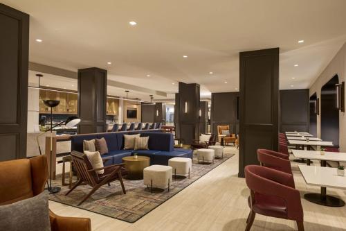 Sheraton Philadelphia University City Hotel - image 3