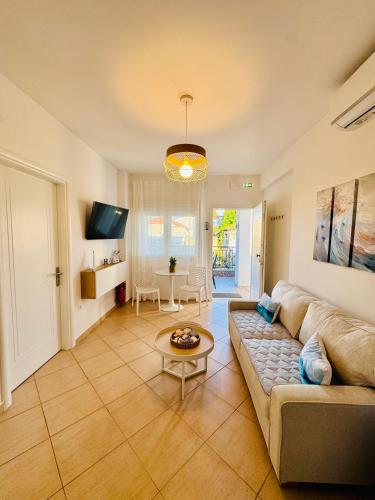MG Sea View Apartments & Private Parking - Φράμα