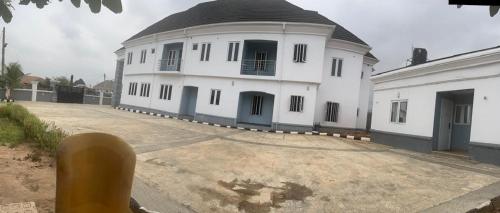 House One Apartment in อะคูร์