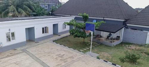 House One Apartment in อะคูร์