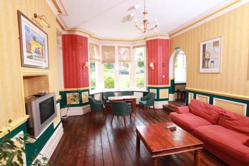 Russell Hotel - image 14