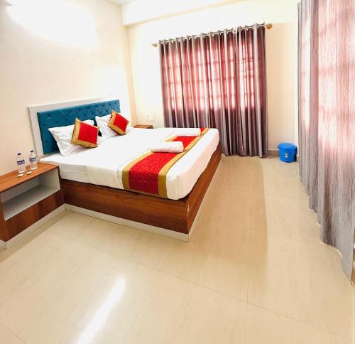 Hotel SAI GRAND in Kadri