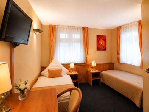 Hotel Altes Rathaus - image 26