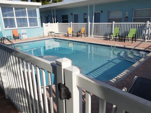 Wave Resort Madeira Beach Florida Studio 2 w Pool in Madeira Beach