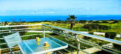 Esentepe Turtle Bay Village 2-bedroom sea view apartment – khách sạn tại Esentepe
