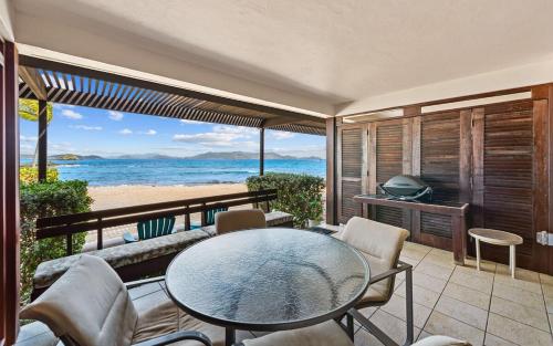 Sapphire Beach Great View Ground Floor Generator in 雷德胡克