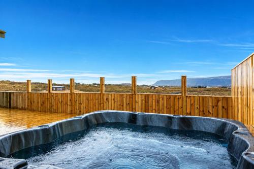 Luxury Log Home with a Hot Tub