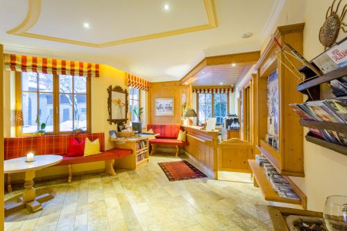 餐廳, 西霍夫酒店 (Hotel Seehof) in 濱湖采爾市中心