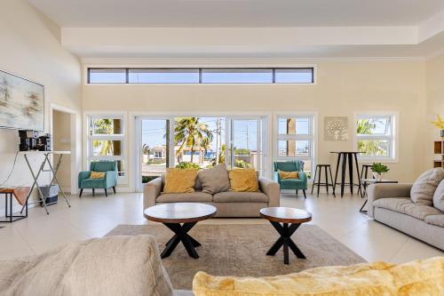 Hamilton @ Oceanpointe a serene 2bed 2 bath Villa in 루세아