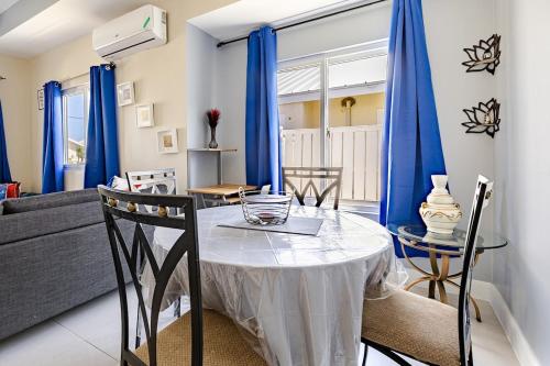 Hamilton @ Oceanpointe a serene 2bed 2 bath Villa in 루세아