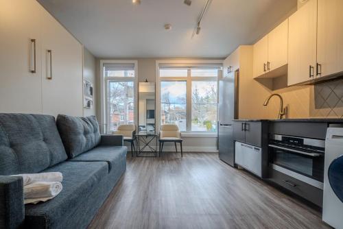 Modern Open-Concept Studio Minutes to DT Ottawa – khách sạn tại Vanier