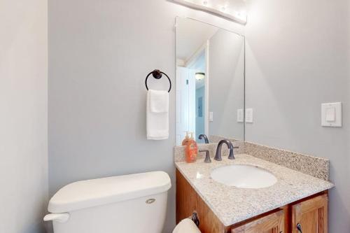 Ascutney Retreat in Brownsville, USA