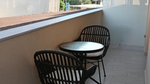 Lazari S Apartments in 希馬拉