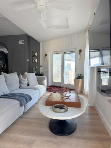 The Most Desired Summer Retreat with Private Pool Just 5 Minutes from the Beach in Springleikheita (NJ)