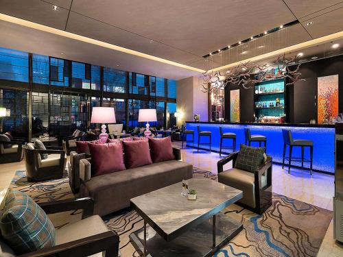 حانة/استراحة, نوفوتل نينجبو إيست (Novotel Ningbo East) in إيست نيو سيتي