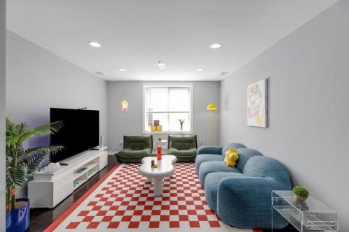 Mariocore Downtown Royal Oak Apartment - 2 BDRM