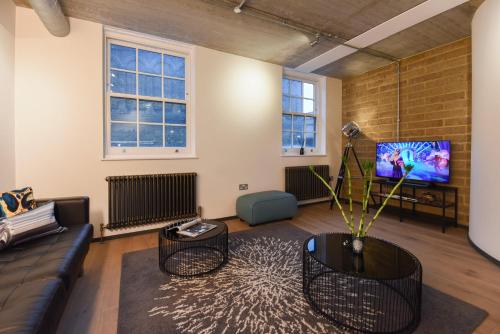 Loft Style 2 Bed Flat, , London