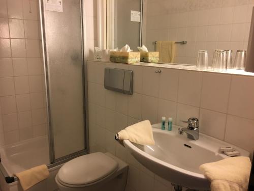 Hotel Zur Buche 10.7km von Oering entfernt