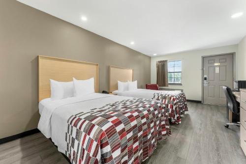 Red Roof Inn West Memphis AR - image 4