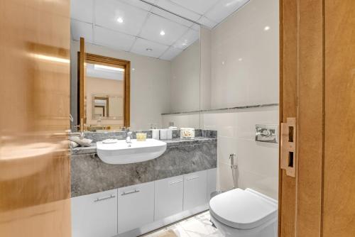 Amna Tower Luxury 1BR Apartment in Jumeirah