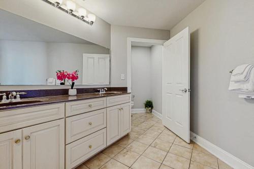 Belmont Towers II - image 32