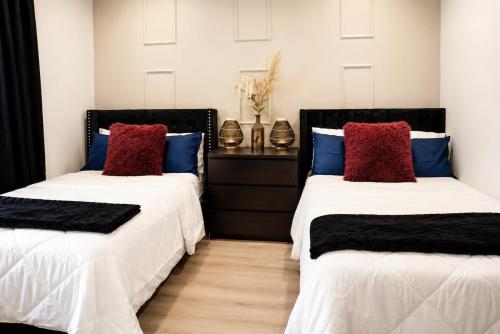 Greater Houston Heights 3 Beds, Garage in Houston