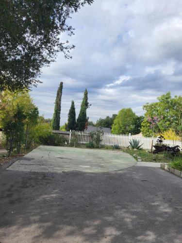 Exterior view, Guest house in Crestcenta Valley