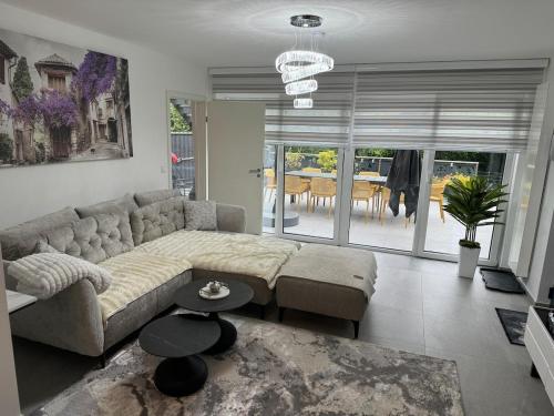 Modernes Appartment in Schifflange – khách sạn tại Esch Sur Alzette