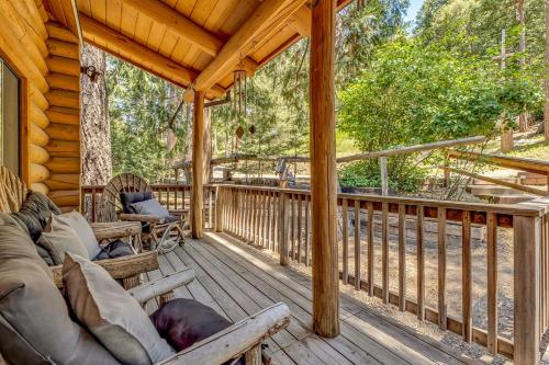Rustic Elegance - A Woodland Escape – Idyllwild, CA
